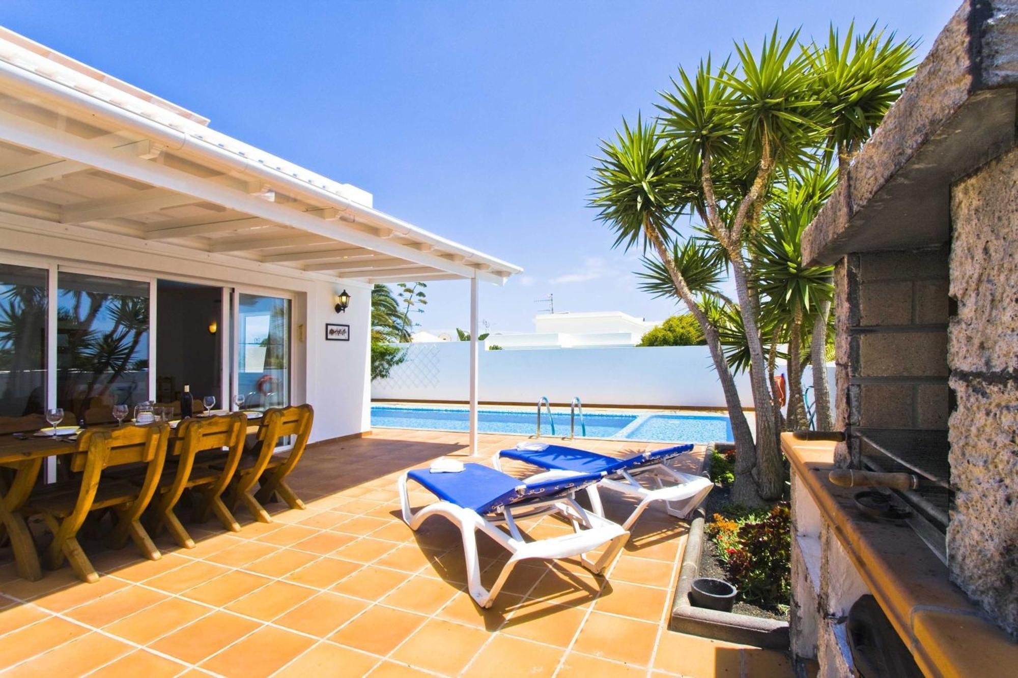 Lovely Los Mojones Villa Casa Jasmine Heated Pool Short Walk To Beach Puerto Del Carmen Πουέρτο Ντελ Κάρμεν Εξωτερικό φωτογραφία