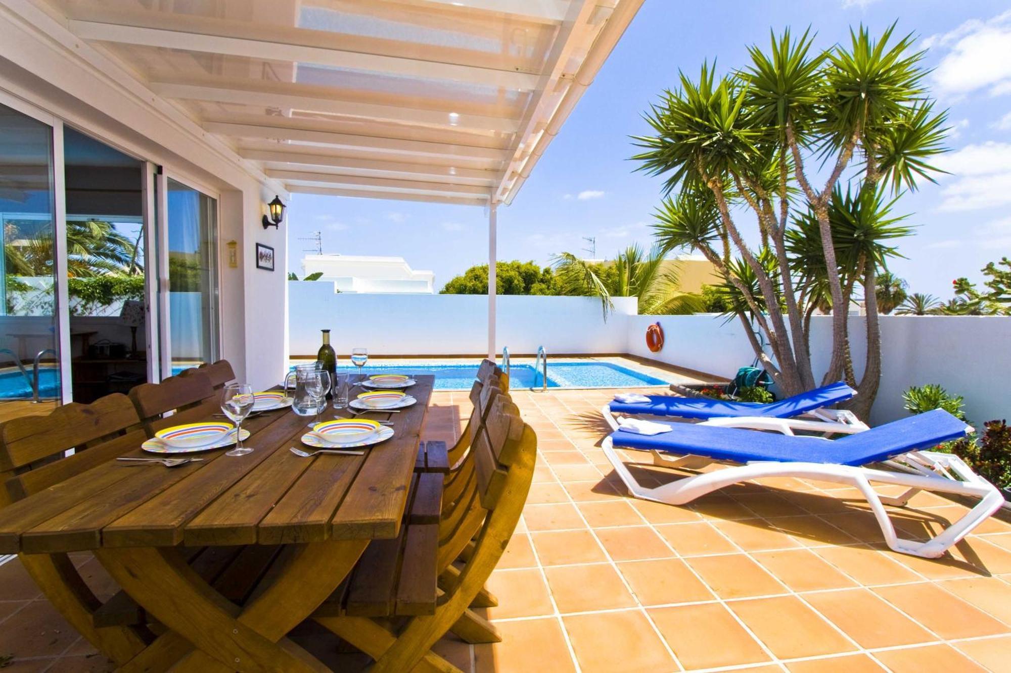 Lovely Los Mojones Villa Casa Jasmine Heated Pool Short Walk To Beach Puerto Del Carmen Πουέρτο Ντελ Κάρμεν Εξωτερικό φωτογραφία