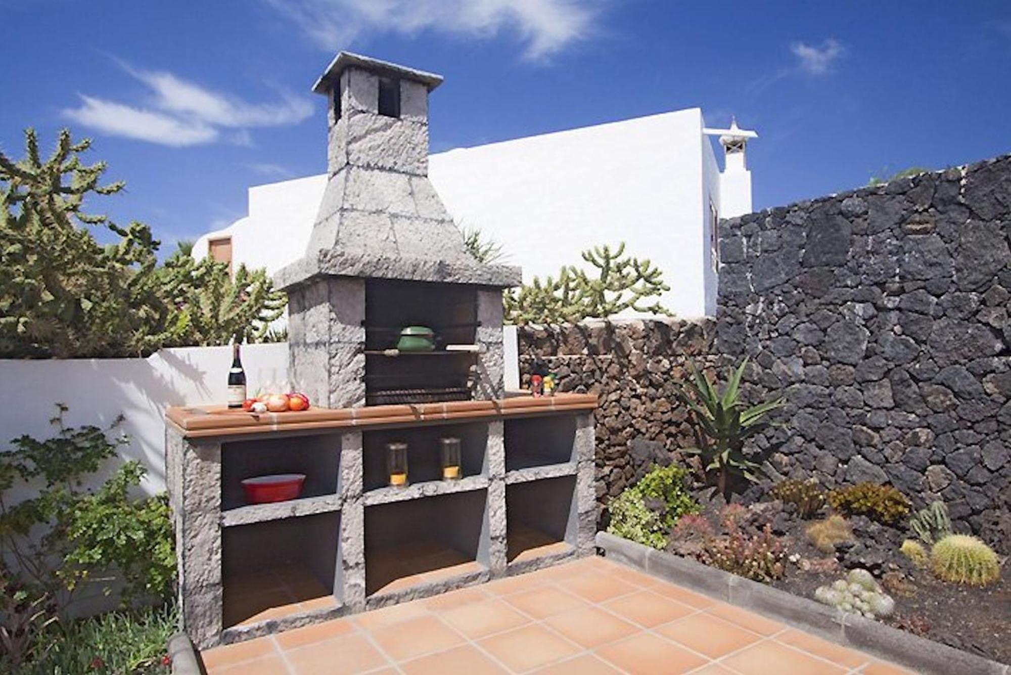 Lovely Los Mojones Villa Casa Jasmine Heated Pool Short Walk To Beach Puerto Del Carmen Πουέρτο Ντελ Κάρμεν Εξωτερικό φωτογραφία