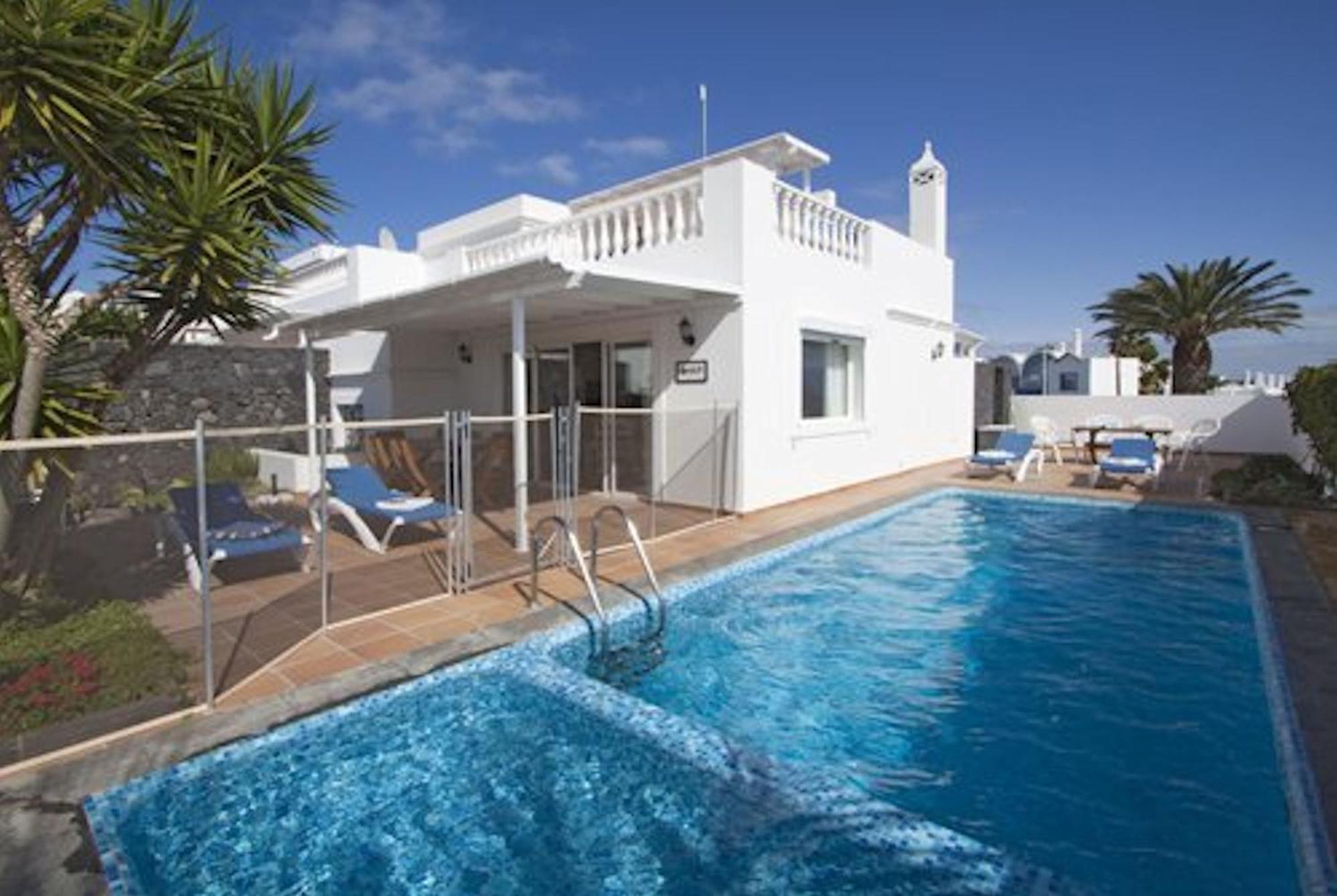 Lovely Los Mojones Villa Casa Jasmine Heated Pool Short Walk To Beach Puerto Del Carmen Πουέρτο Ντελ Κάρμεν Εξωτερικό φωτογραφία